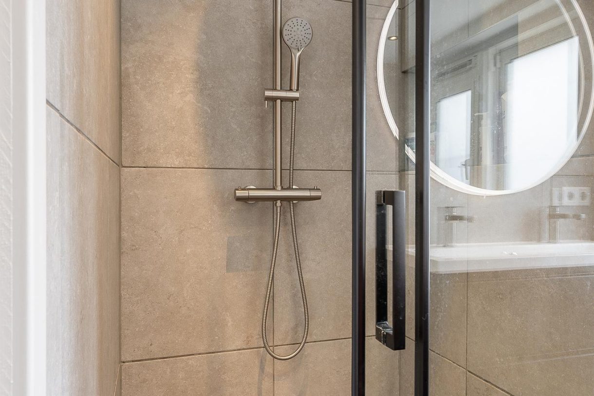 Te koop: Foto Woonhuis aan de Surinamesingel 23 in Vlaardingen