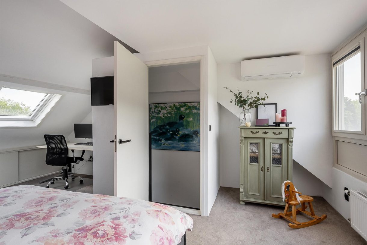 Te koop: Foto Woonhuis aan de Surinamesingel 23 in Vlaardingen