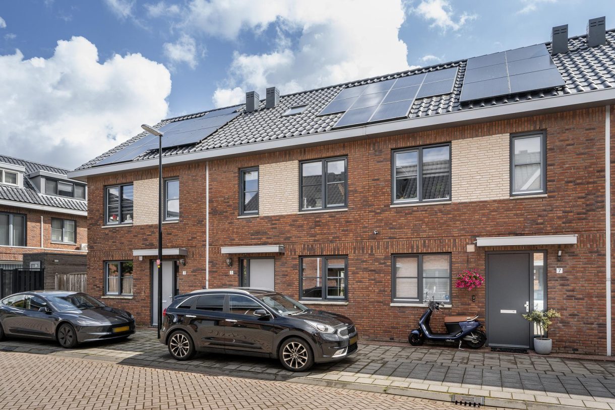 Te koop: Foto Woonhuis aan de Vrijenbansesluis 5 in Vlaardingen