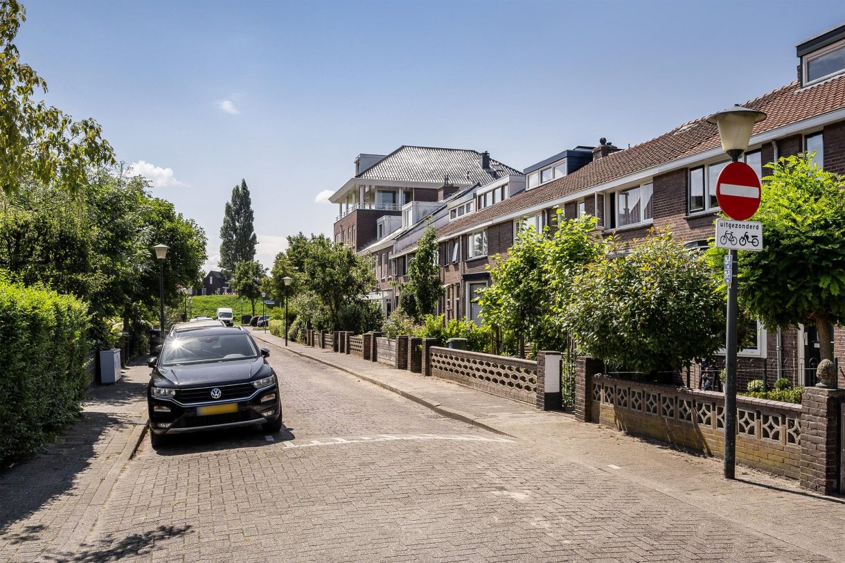 Te koop: Foto Woonhuis aan de Asterstraat 14 in Vlaardingen