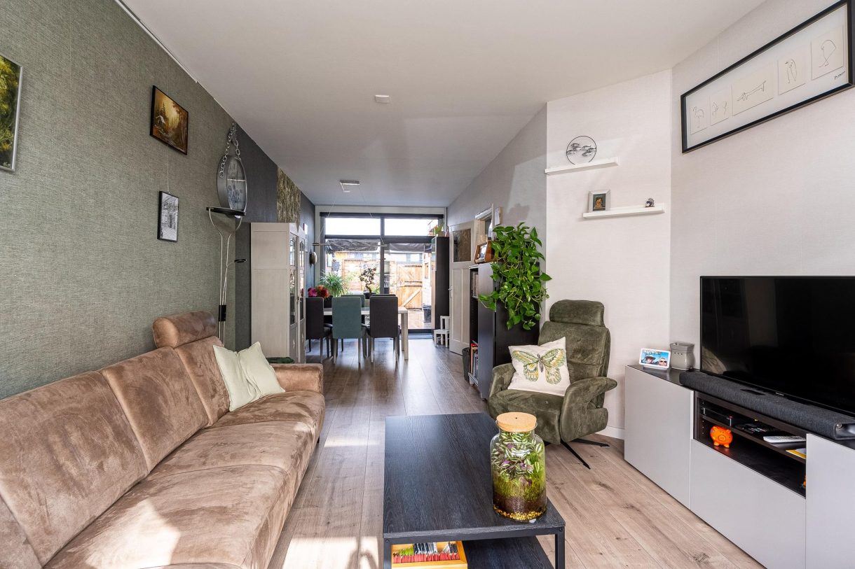 Te koop: Foto Woonhuis aan de van Riebeeckstraat 61 in Vlaardingen