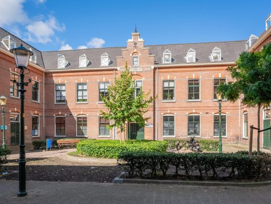 Hoofdfoto van Vlaardingen Weeshuisplein 12