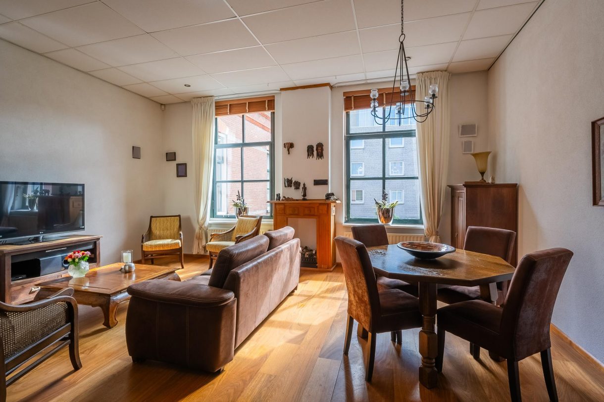 Te koop: Foto Appartement aan de Weeshuisplein 12 in Vlaardingen