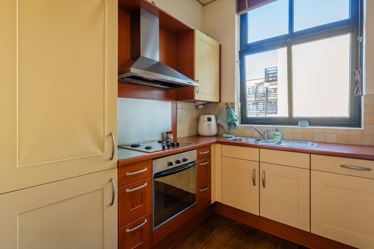Te koop: Foto Appartement aan de Weeshuisplein 12 in Vlaardingen