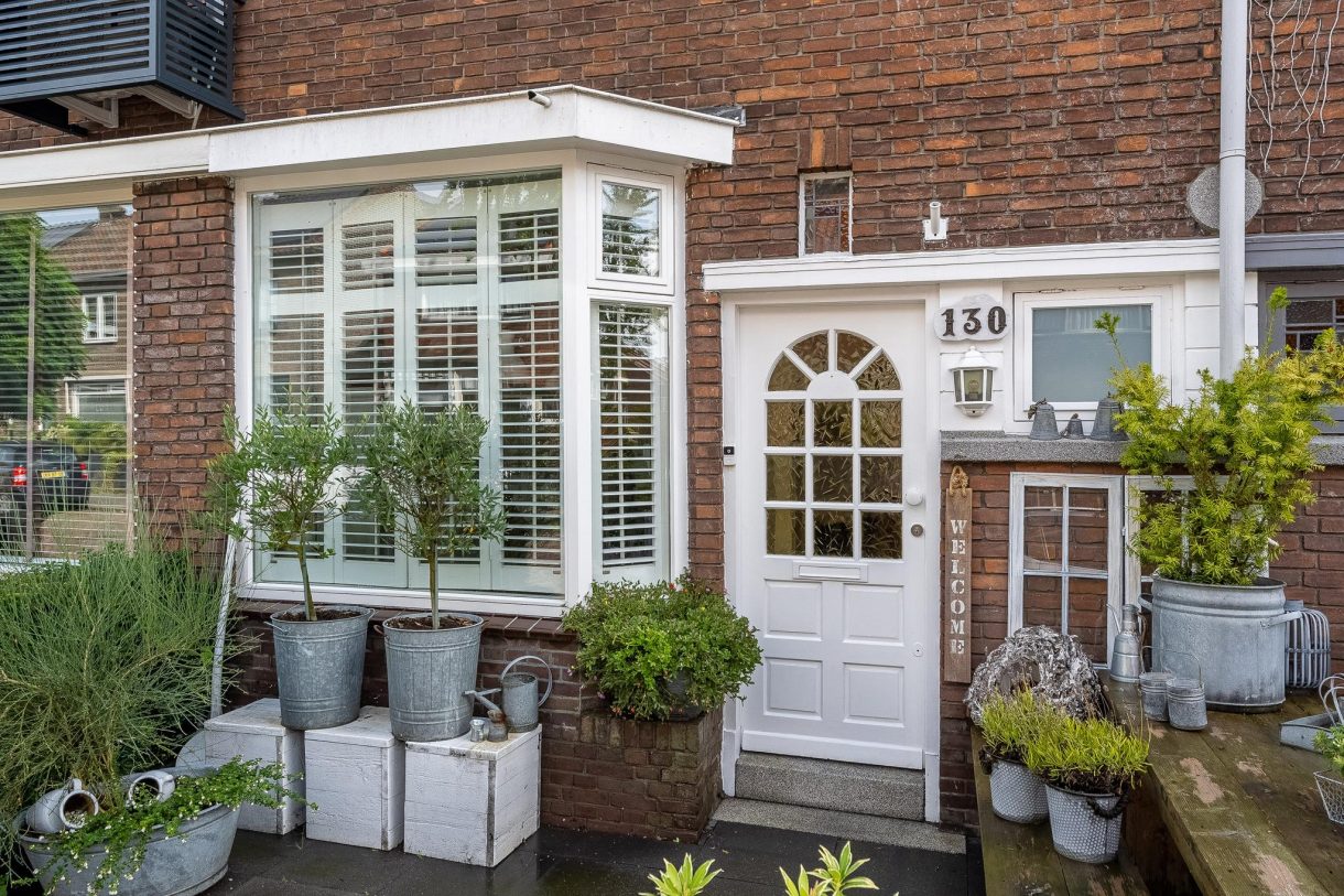 Te koop: Foto Woonhuis aan de Rozenlaan 130 in Vlaardingen