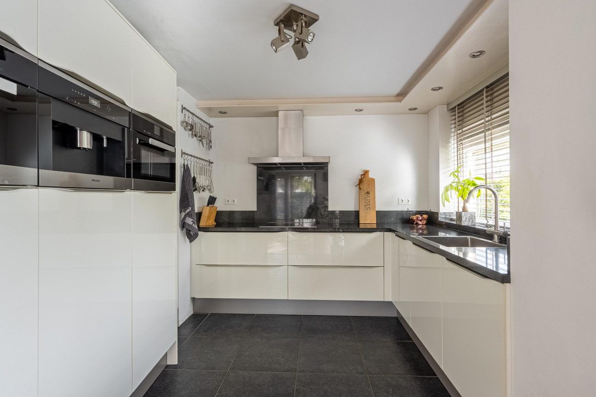 Te koop: Foto Woonhuis aan de Jan Pieterszoon Coenlaan 4 in Vlaardingen