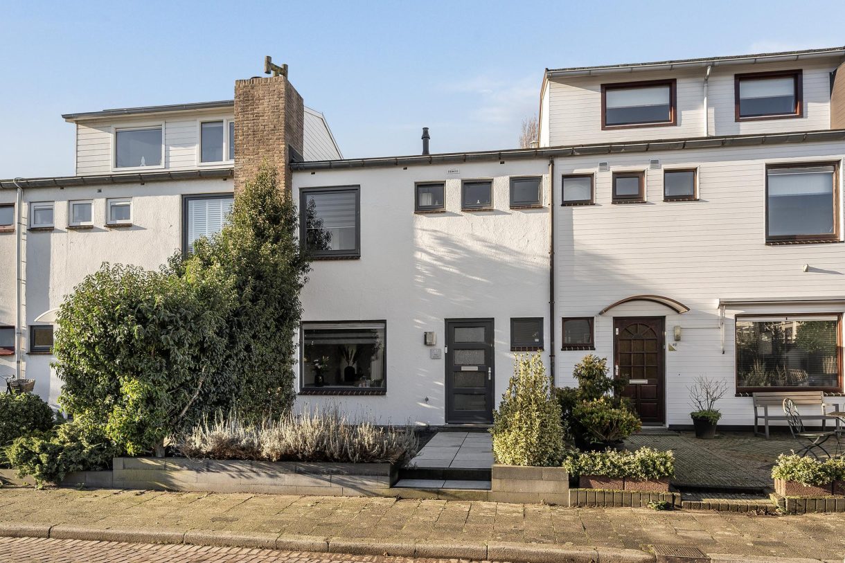 Te koop: Foto Woonhuis aan de Molukkenstraat 47 in Vlaardingen