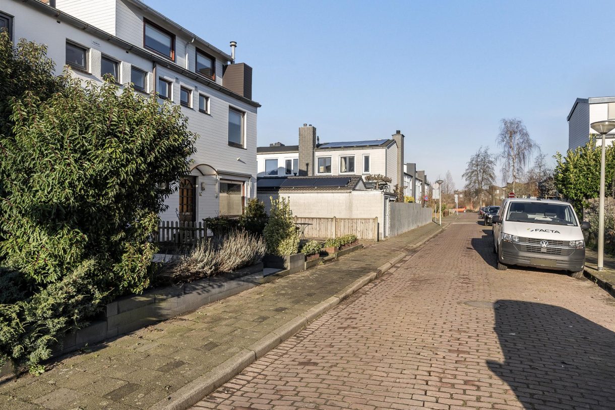 Te koop: Foto Woonhuis aan de Molukkenstraat 47 in Vlaardingen
