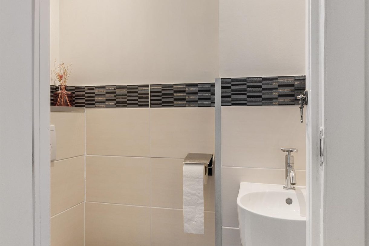 Te koop: Foto Woonhuis aan de Molukkenstraat 47 in Vlaardingen