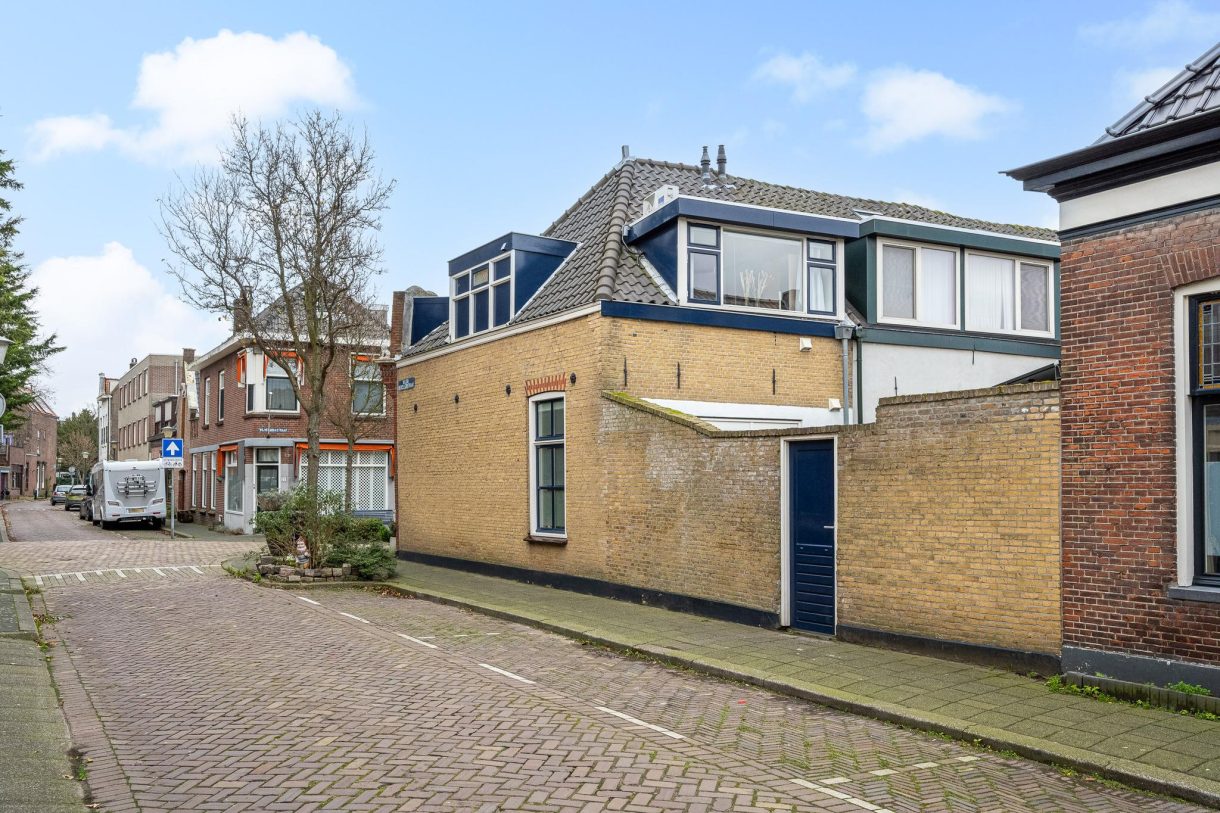 Te koop: Foto Woonhuis aan de Wilhelminastraat 24 in Vlaardingen