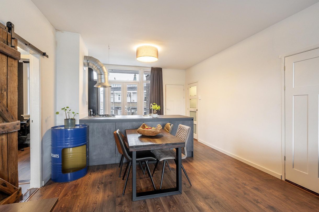 Te koop: Foto Appartement aan de Broekweg 60 in Vlaardingen