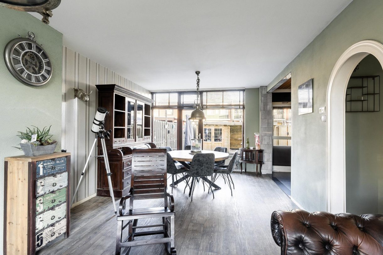 Te koop: Foto Woonhuis aan de Roemer Visscherstraat 49 in Vlaardingen