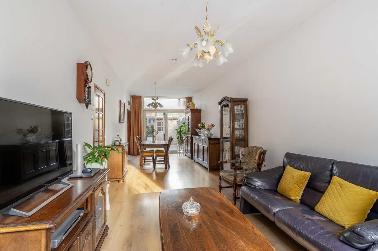 Te koop: Foto Woonhuis aan de Willem Barendszoonstraat 27 in Vlaardingen