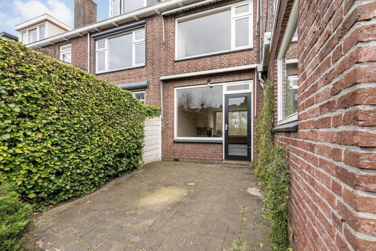 Te koop: Foto Woonhuis aan de Burgemeester Luijerinksingel 15 in Vlaardingen