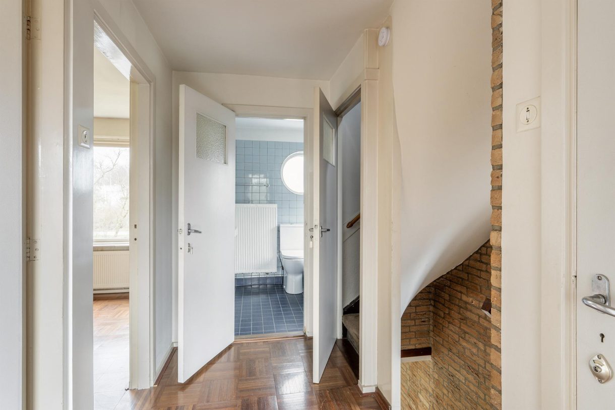 Te koop: Foto Woonhuis aan de Burgemeester Luijerinksingel 15 in Vlaardingen