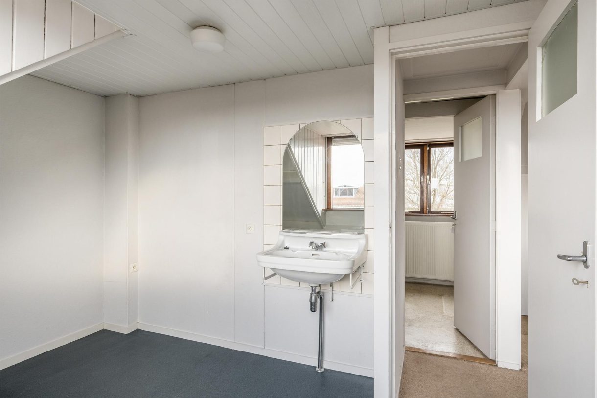 Te koop: Foto Woonhuis aan de Burgemeester Luijerinksingel 15 in Vlaardingen