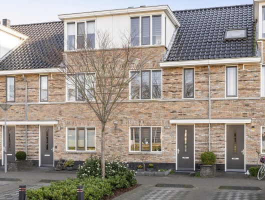 Hoofdfoto van Vlaardingen Seringenstraat 24