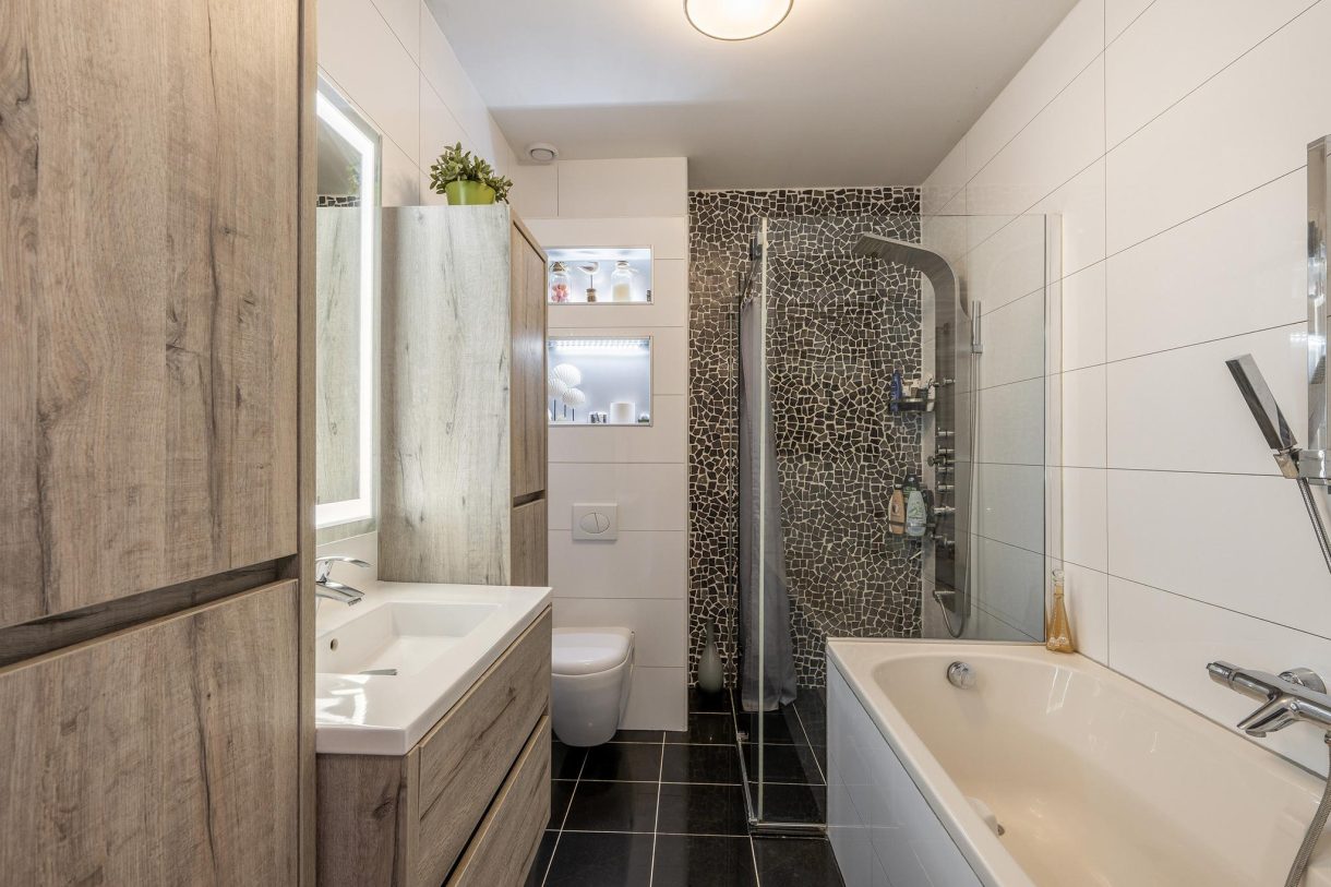 Te koop: Foto Woonhuis aan de Seringenstraat 24 in Vlaardingen