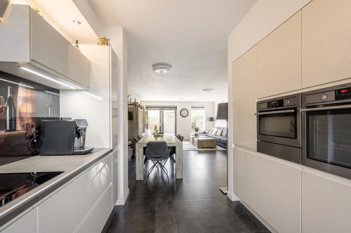 Te koop: Foto Woonhuis aan de Seringenstraat 24 in Vlaardingen