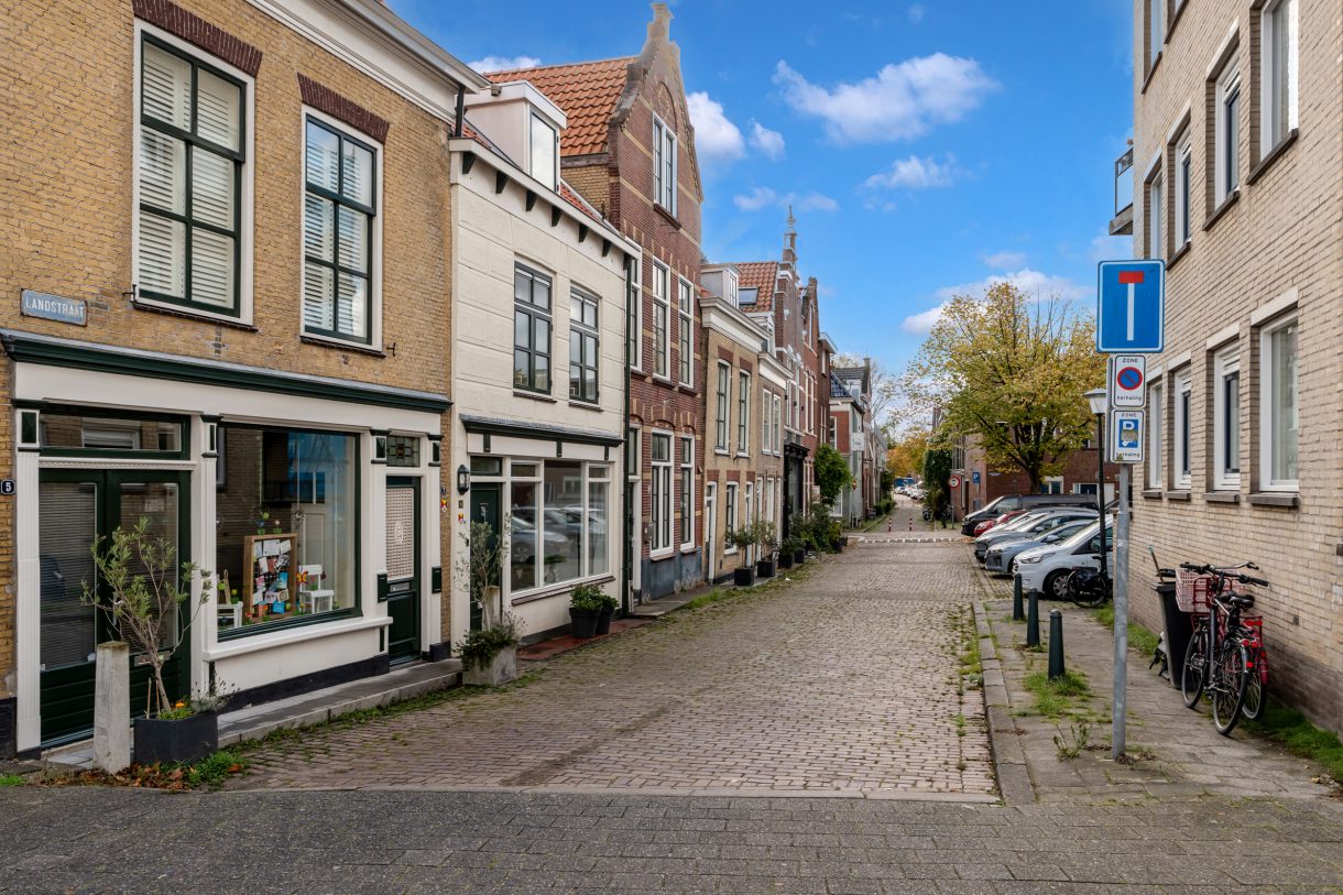 Te koop of huur: Foto Woonhuis aan de Landstraat 9 in Vlaardingen