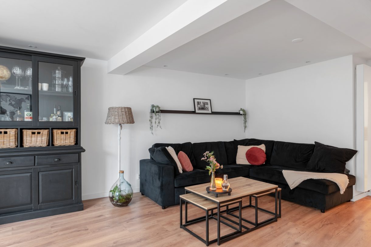 Te koop of huur: Foto Woonhuis aan de Landstraat 9 in Vlaardingen