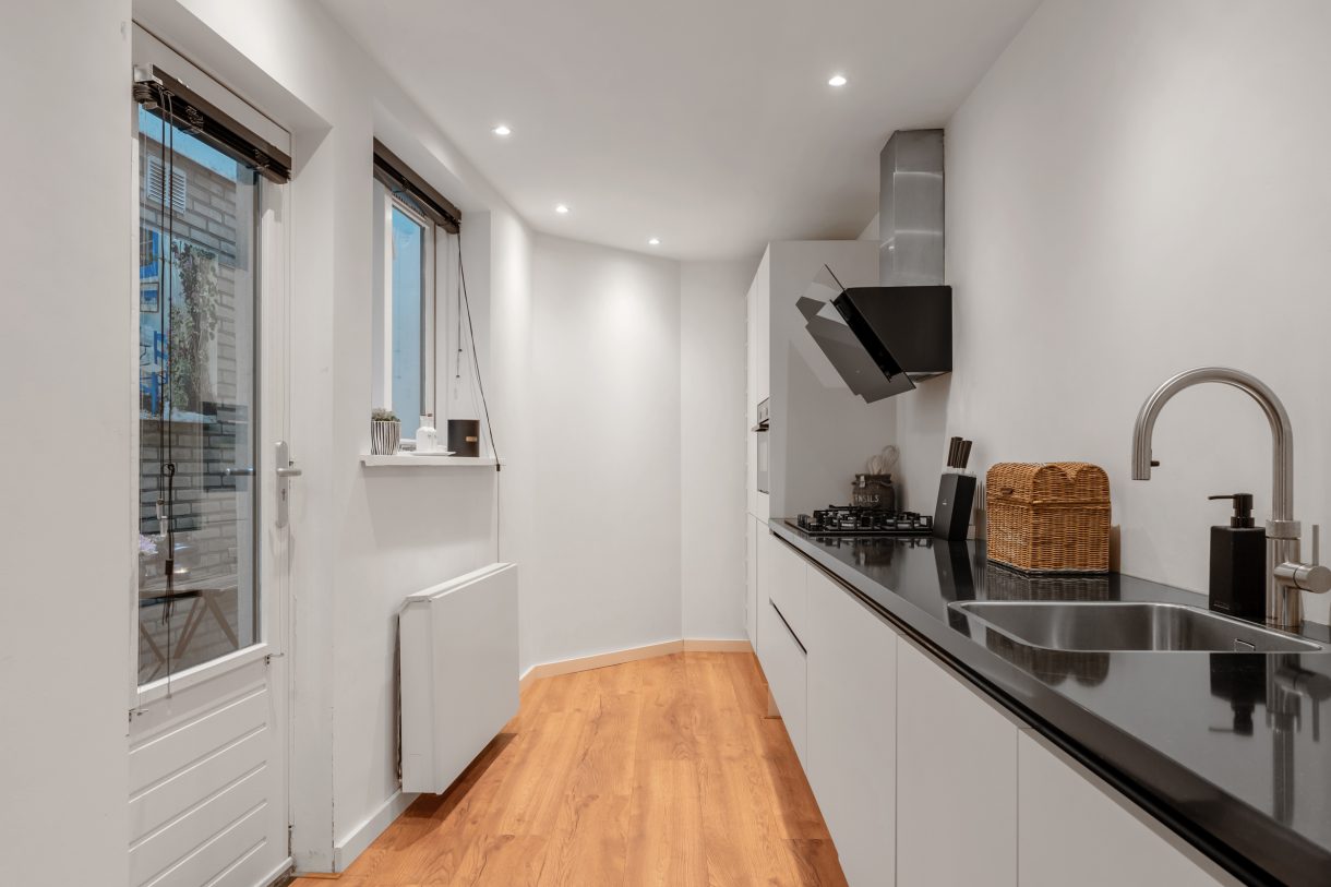 Te koop of huur: Foto Woonhuis aan de Landstraat 9 in Vlaardingen