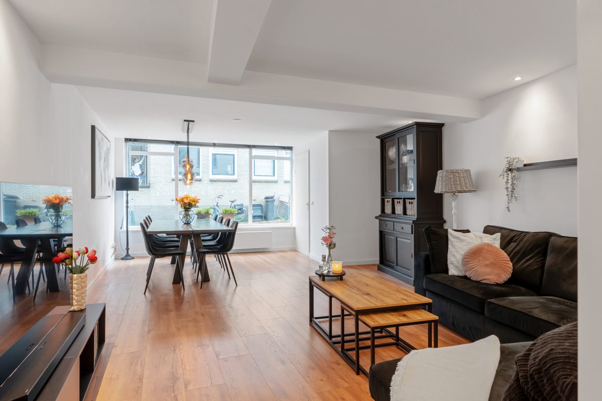 Te koop of huur: Foto Woonhuis aan de Landstraat 9 in Vlaardingen