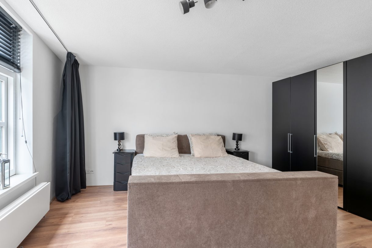 Te koop of huur: Foto Woonhuis aan de Landstraat 9 in Vlaardingen