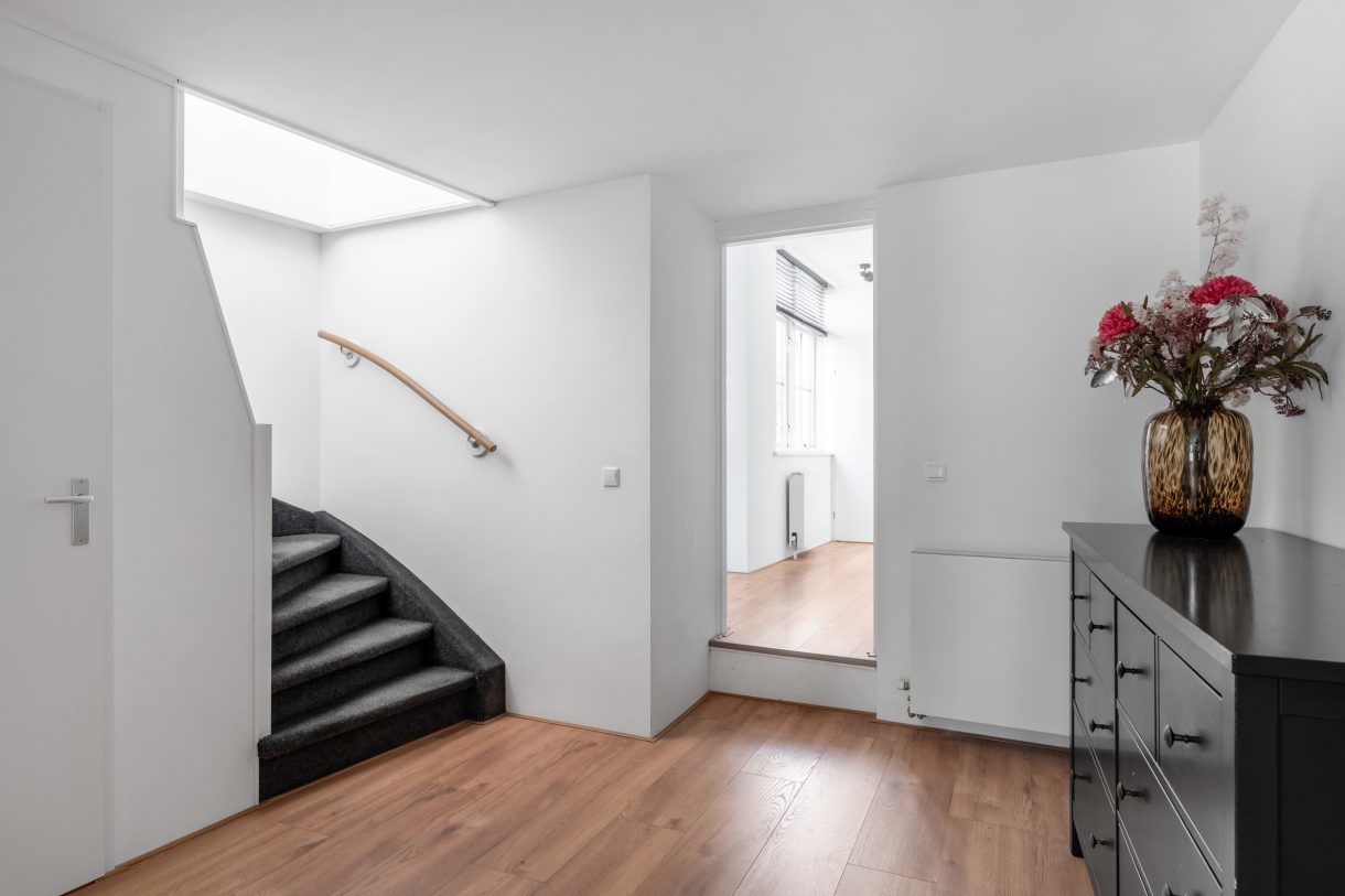 Te koop of huur: Foto Woonhuis aan de Landstraat 9 in Vlaardingen