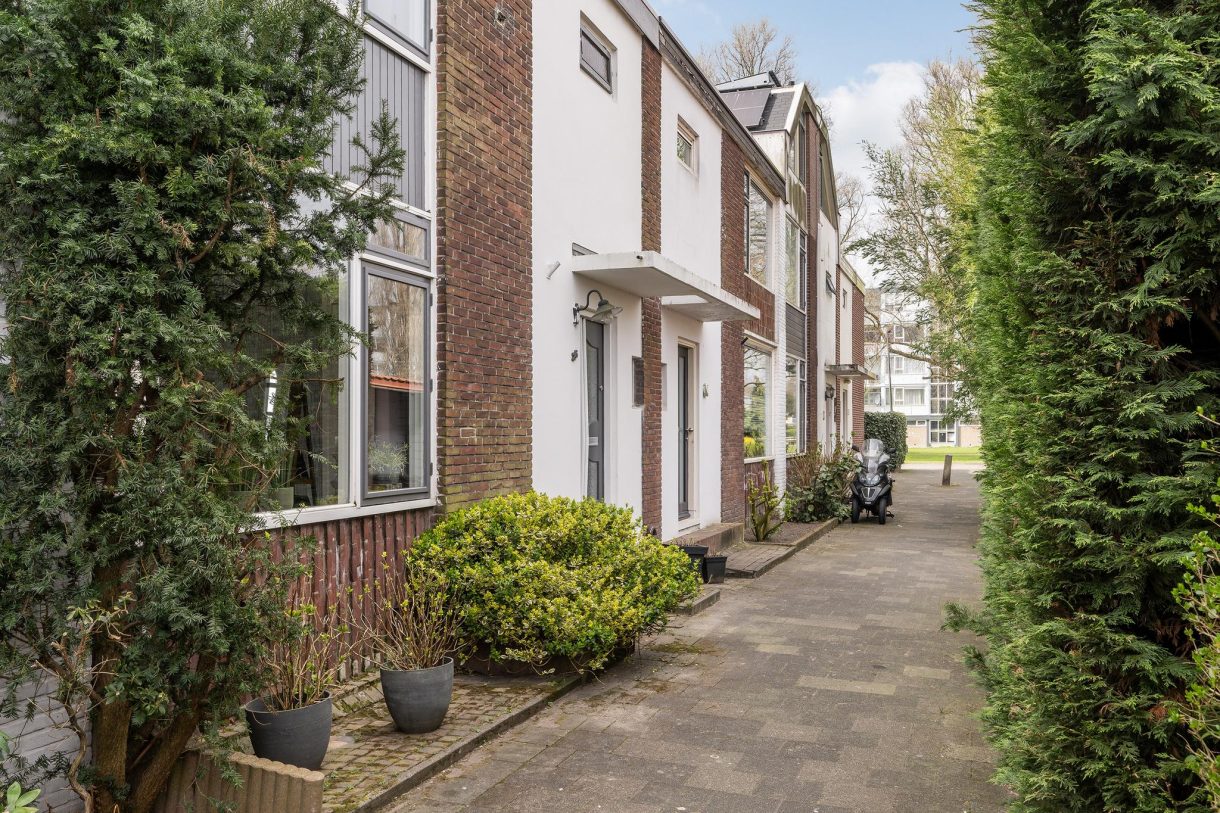 Te koop: Foto Woonhuis aan de Dirk de Derdelaan 26 in Vlaardingen