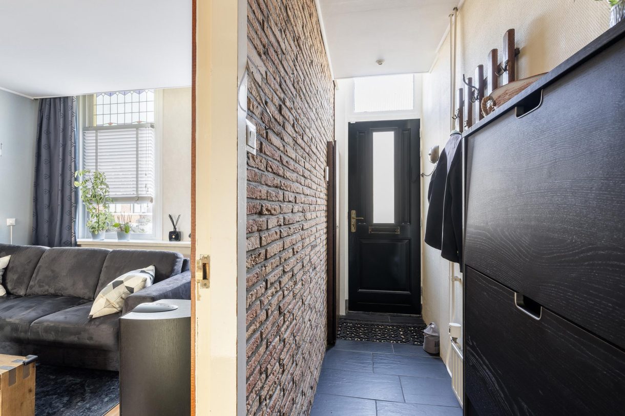 Te koop: Foto Woonhuis aan de Arnold Hoogvlietstraat 81 in Vlaardingen