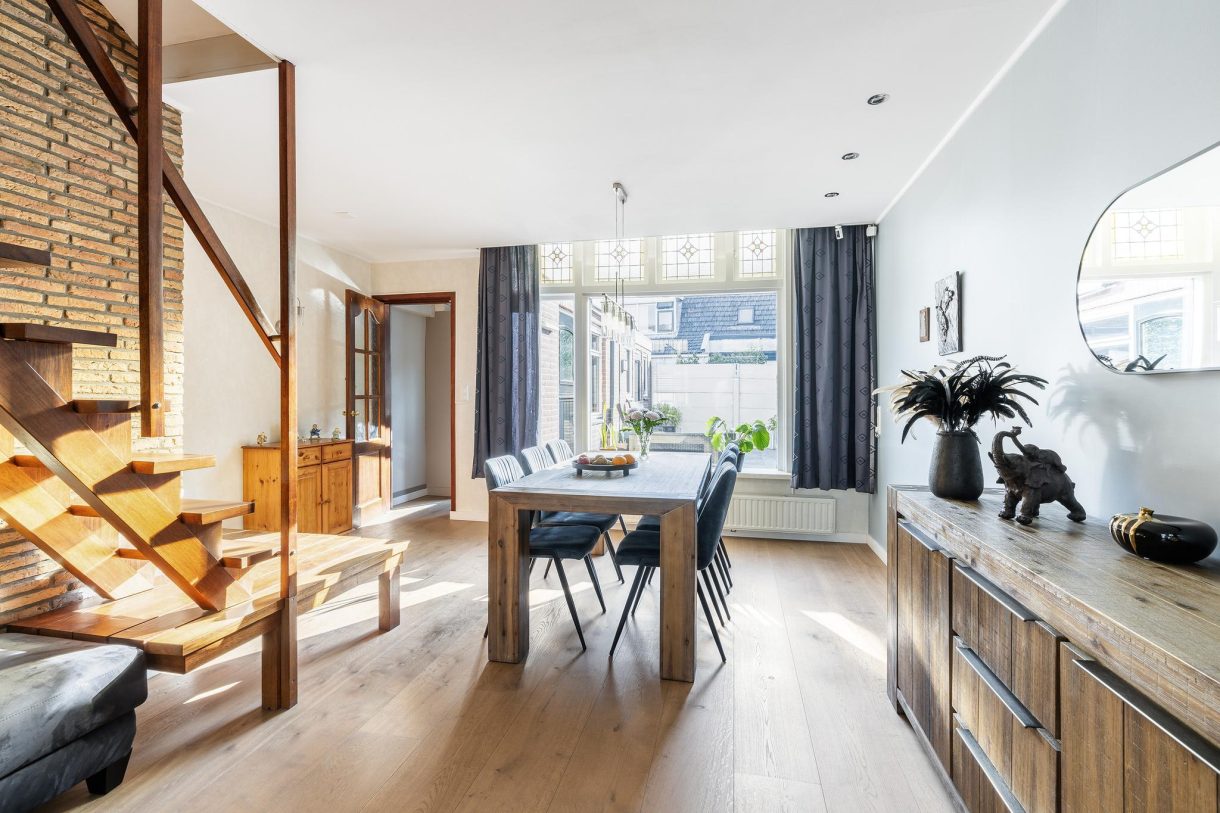 Te koop: Foto Woonhuis aan de Arnold Hoogvlietstraat 81 in Vlaardingen