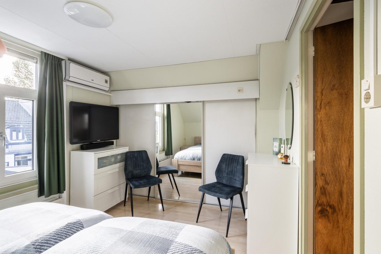 Te koop: Foto Woonhuis aan de Arnold Hoogvlietstraat 81 in Vlaardingen