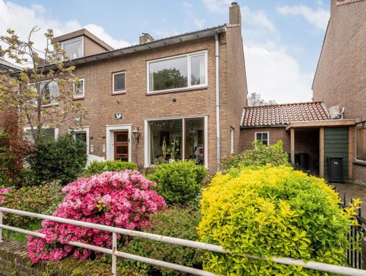 Hoofdfoto van Vlaardingen Mozartlaan 19