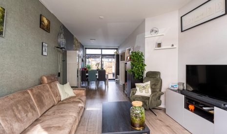 Te koop: Foto Woonhuis aan de van Riebeeckstraat 61 in Vlaardingen