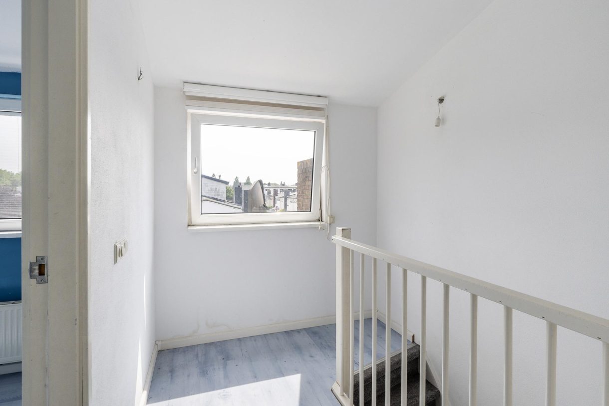 Te koop: Foto Woonhuis aan de Menadostraat 13 in Vlaardingen