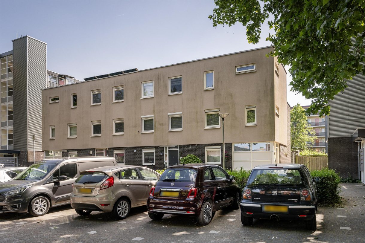 Te koop: Foto Woonhuis aan de Samuel Esmeijerstraat 241 in Vlaardingen