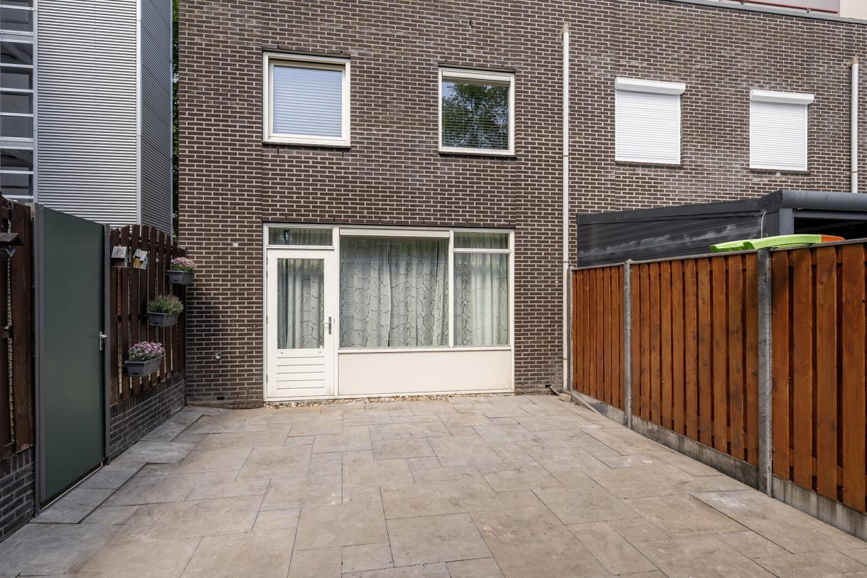 Te koop: Foto Woonhuis aan de Samuel Esmeijerstraat 241 in Vlaardingen