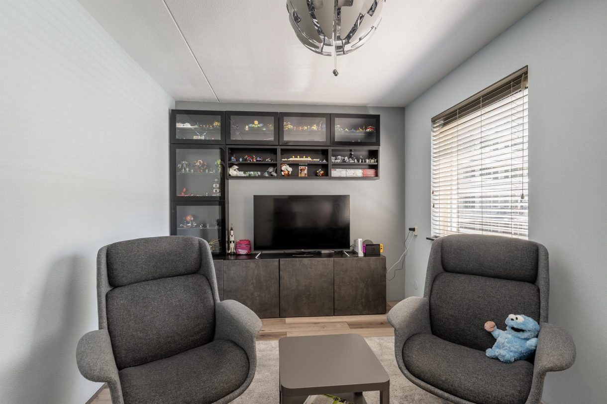 Te koop: Foto Woonhuis aan de Samuel Esmeijerstraat 241 in Vlaardingen