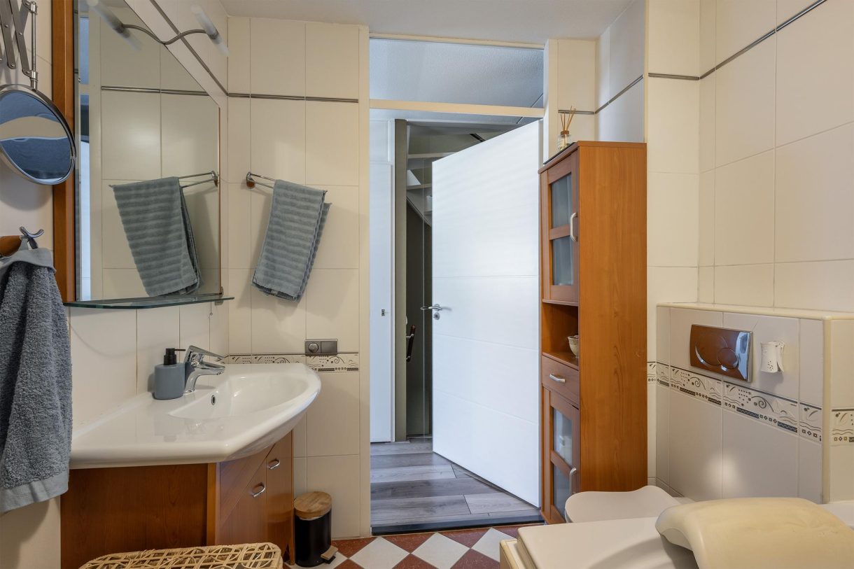 Te koop: Foto Woonhuis aan de Samuel Esmeijerstraat 241 in Vlaardingen