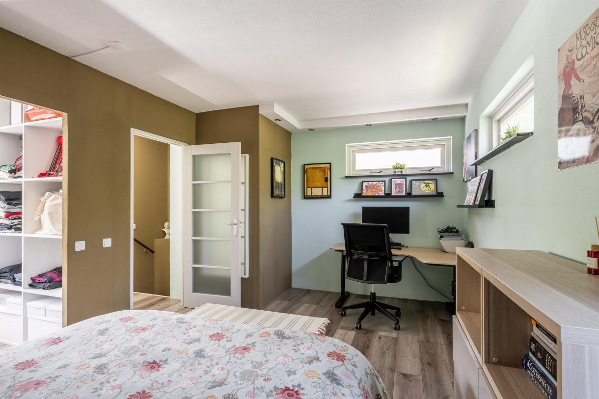 Te koop: Foto Woonhuis aan de Samuel Esmeijerstraat 241 in Vlaardingen