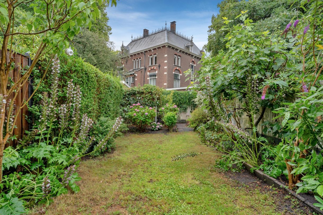 Te koop: Foto Woonhuis aan de Emmastraat 90 in Vlaardingen