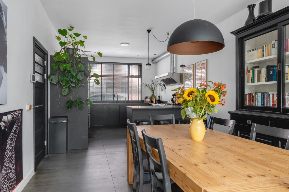 Te koop: Foto Woonhuis aan de Emmastraat 90 in Vlaardingen