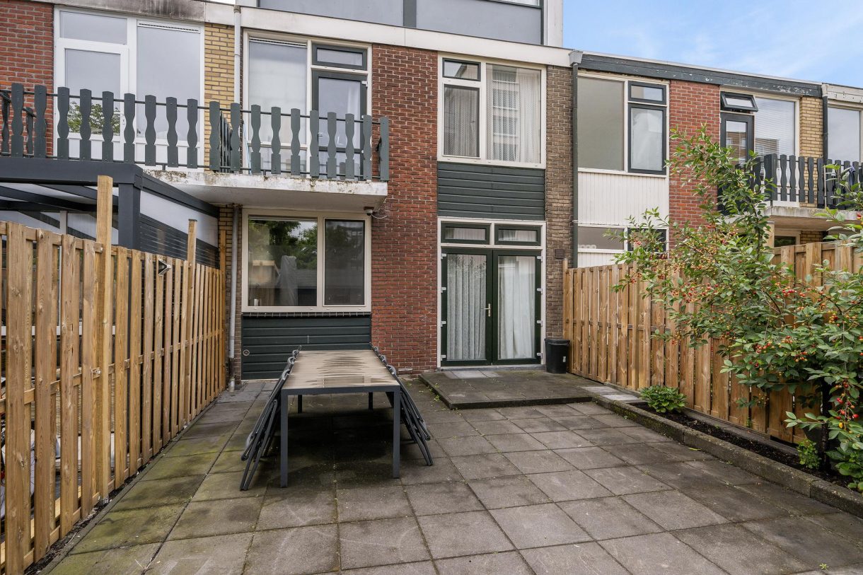 Te koop: Foto Woonhuis aan de Marinus van der Stoepstraat 8 in Vlaardingen