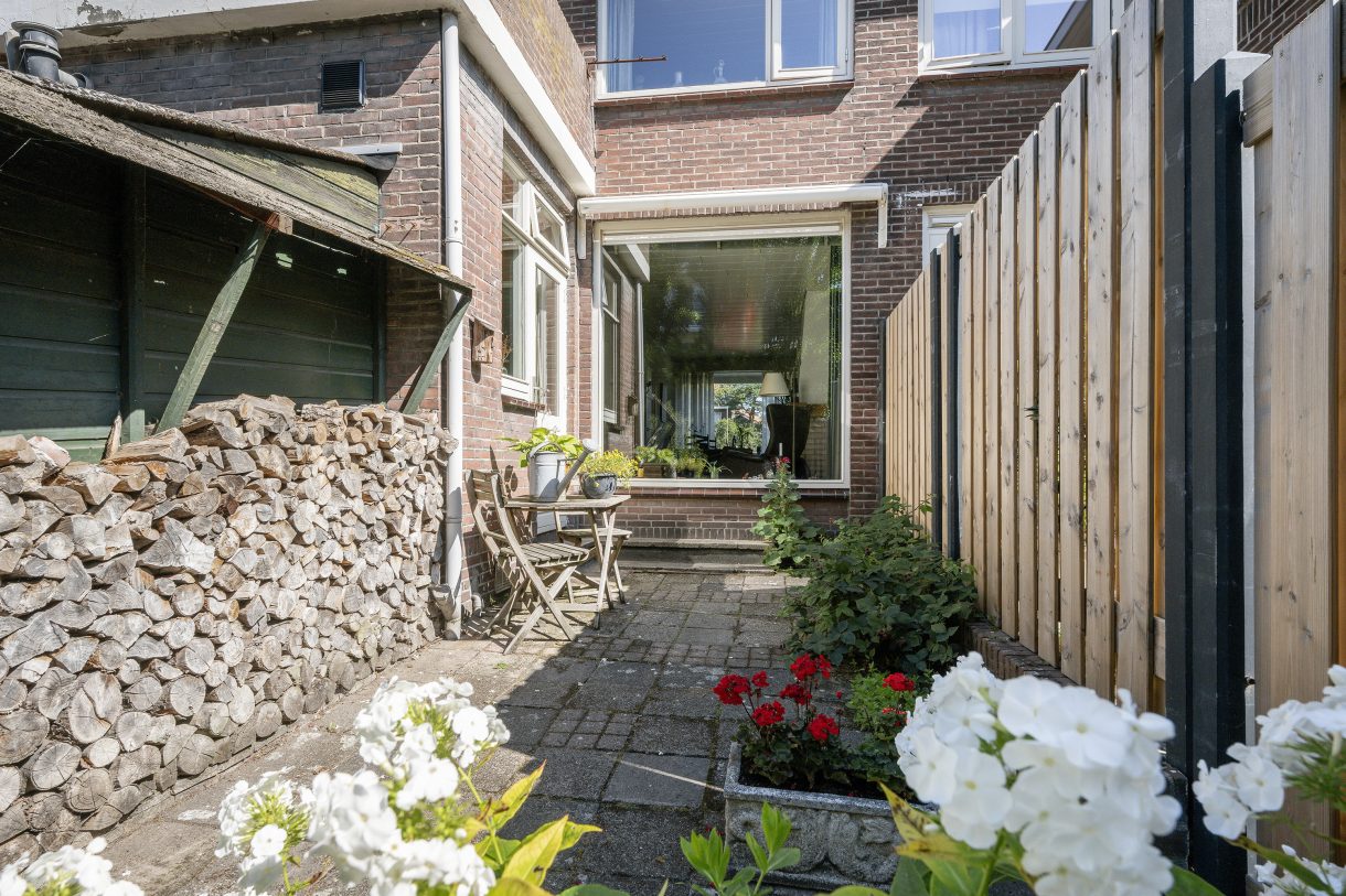 Te koop: Foto Woonhuis aan de Surinamesingel 21 in Vlaardingen