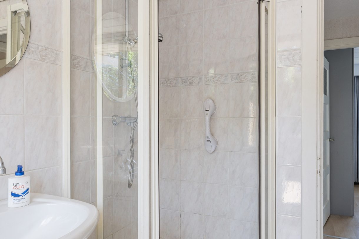 Te koop: Foto Woonhuis aan de Surinamesingel 21 in Vlaardingen