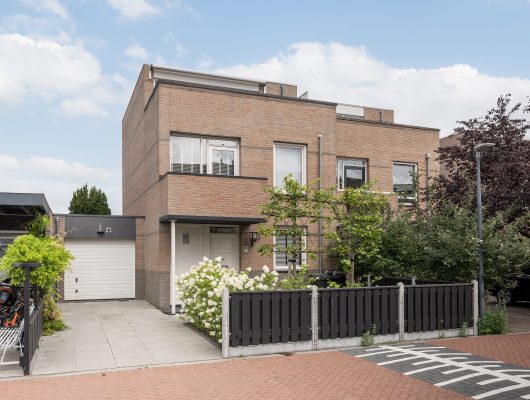 Hoofdfoto van Schiedam Pruimengaarde 18