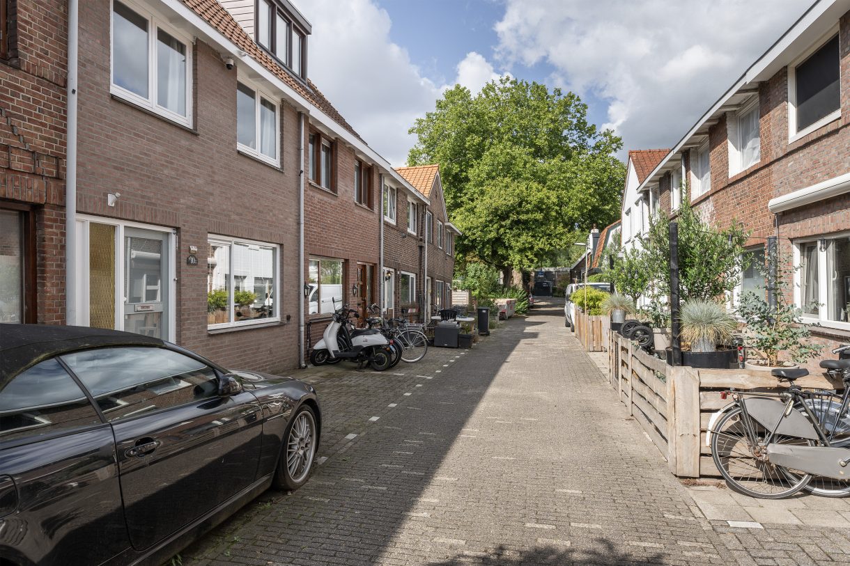 Te koop: Foto Woonhuis aan de Spoorbaanstraat 10 in Schiedam