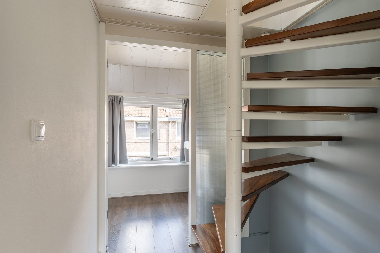 Te koop: Foto Woonhuis aan de Spoorbaanstraat 10 in Schiedam