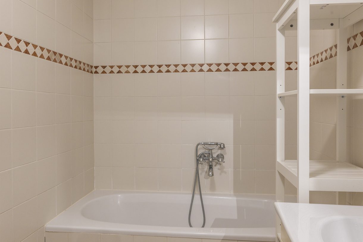 Te koop: Foto Appartement aan de Van Ostadelaan 42B in Schiedam